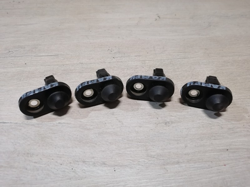 Camry v40 №6 концевик двери