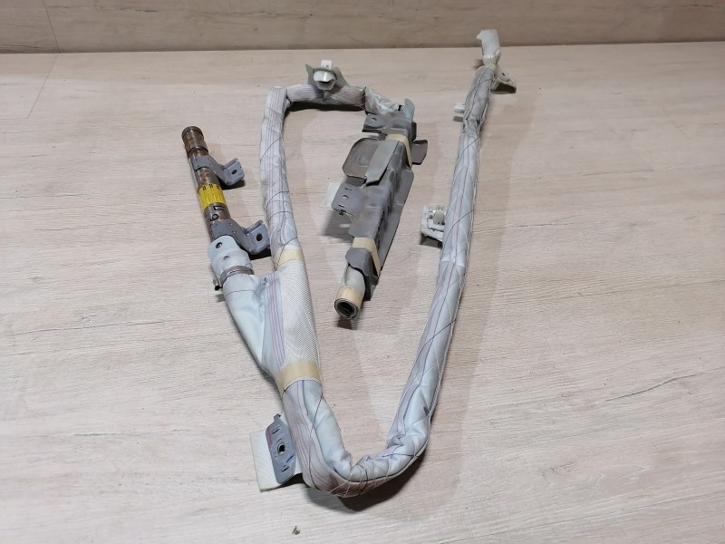 Camry v40 №6 шторка безопасности правая