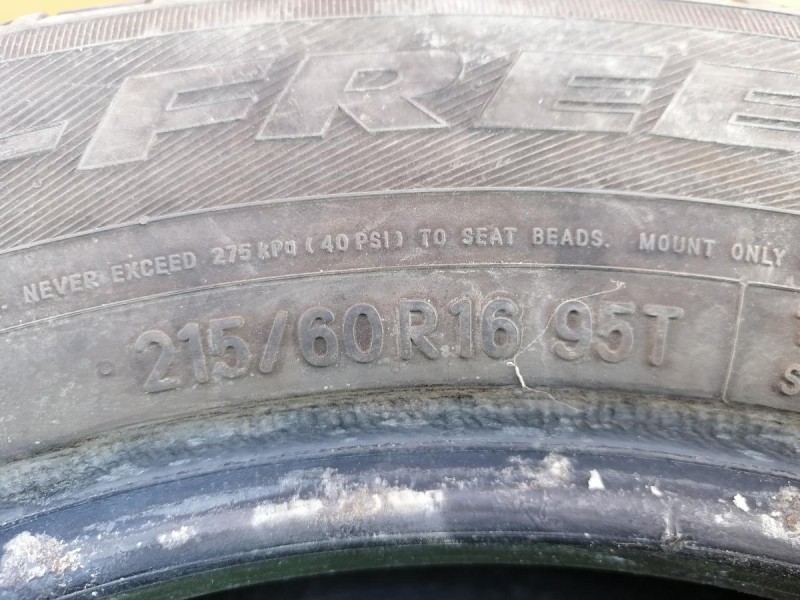 Camry v40 №6 шина 215/60 R16 TOYO зима шипы 18год