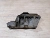 Camry v40 №6 кронштейн правой подушки двигателя 2.4