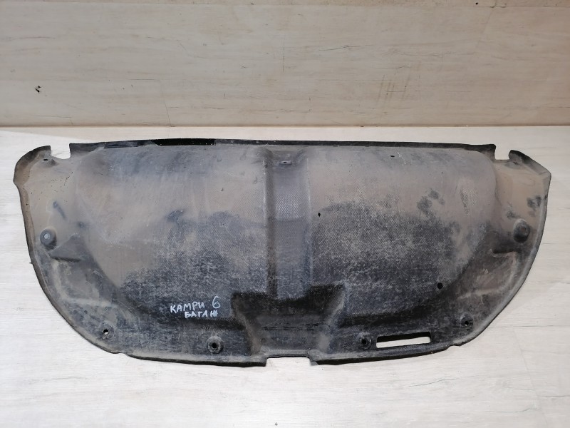 Camry v40 №6 обшивка крышки багажника
