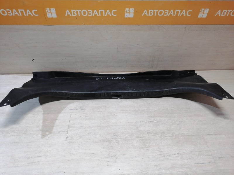 Camry v40 №6 обшивка задней панели накладка