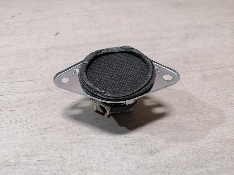 Camry v40 динамик в торпедо пищалка