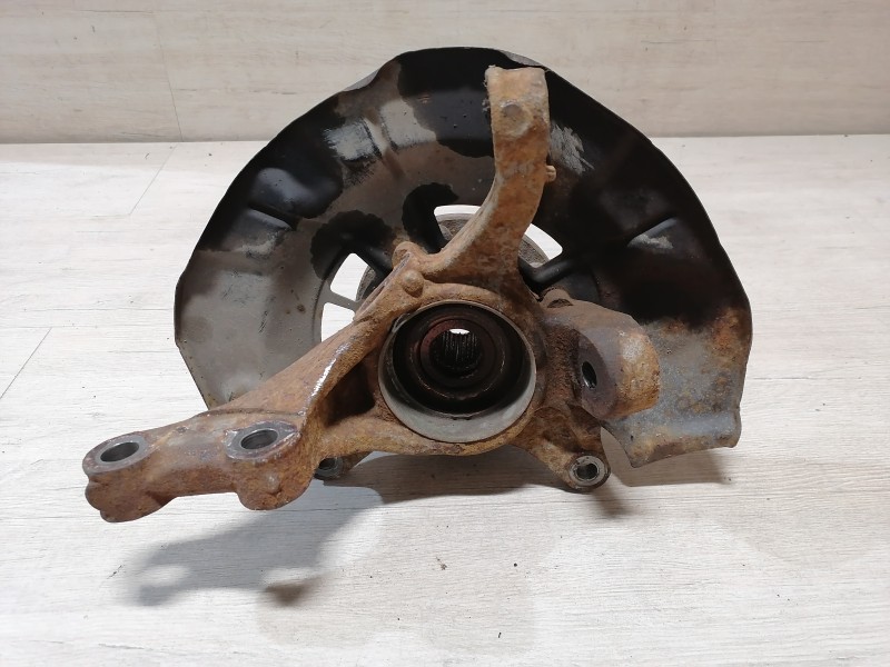 Camry v40 №6 кулак передний правый