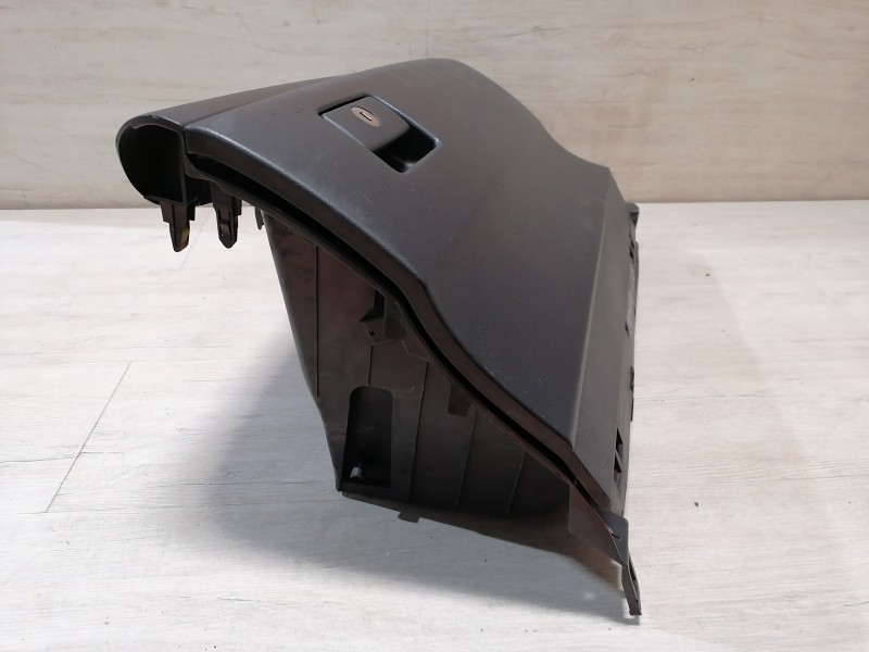 Camry v40 №6 бардачок деф