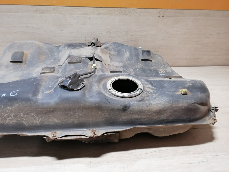 Camry v40 №6 бензобак