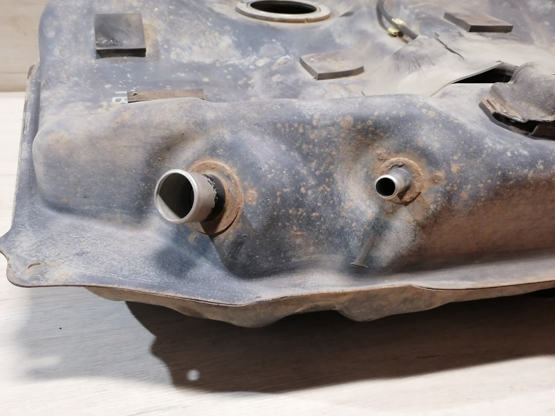Camry v40 №6 бензобак