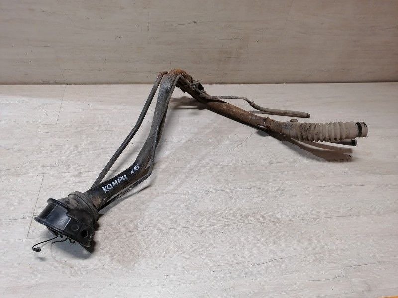 Camry v40 №6 горловина бензобака