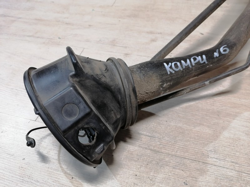 Camry v40 №6 горловина бензобака