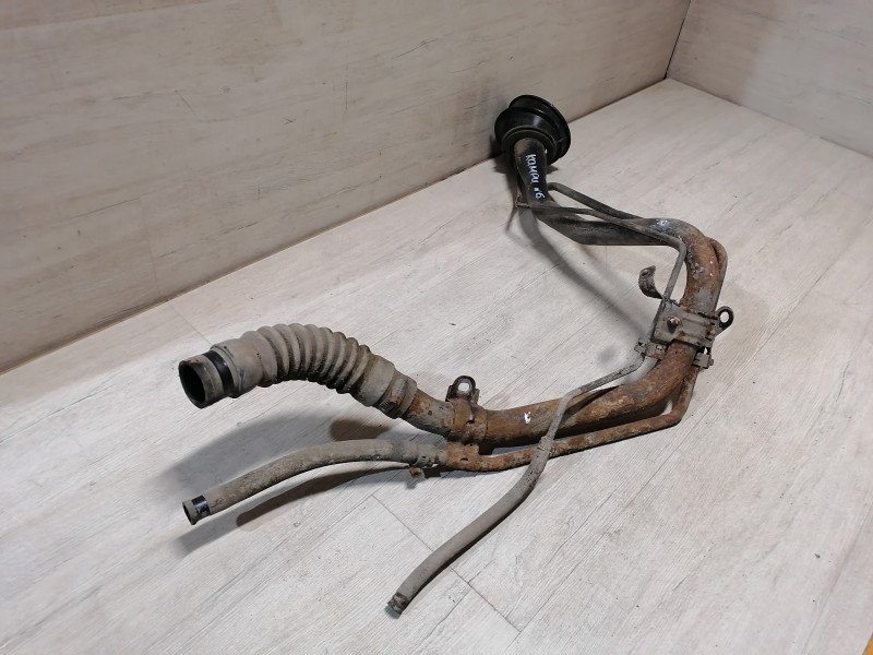 Camry v40 №6 горловина бензобака