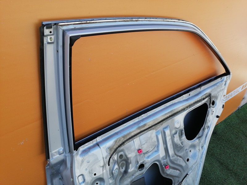 Camry v40 №6 дверь задняя правая