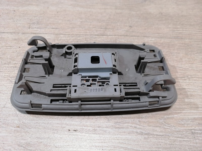 Camry v40 №6 плафон салона центральный деф