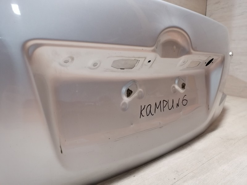 Camry v40 №6 крышка багажника