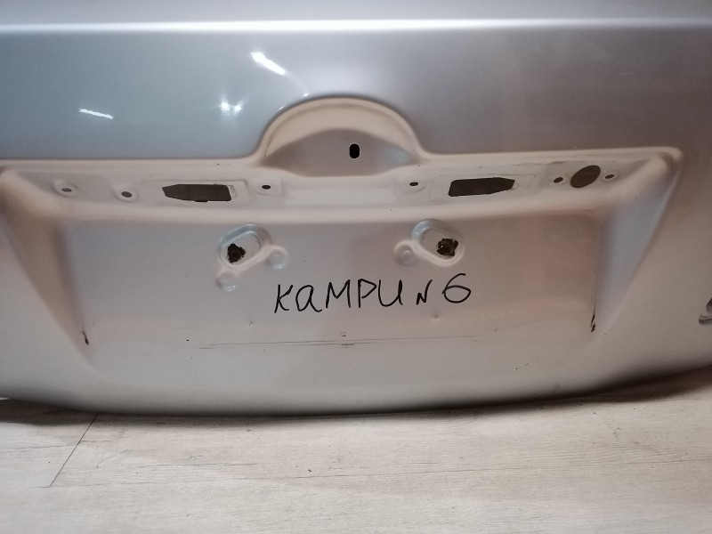 Camry v40 №6 крышка багажника