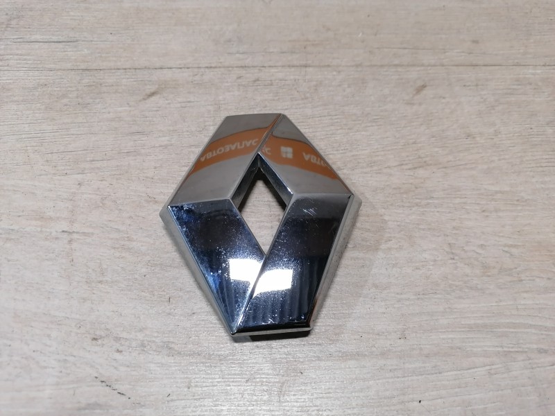 Sandero №13 эмблема крышки багажника ромбик