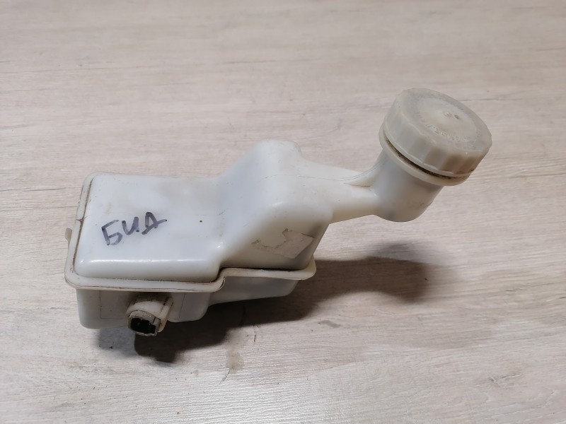 BYD бачок тормозного цилиндра