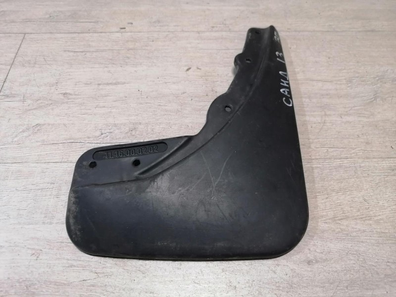 Sandero №13 брызговик задний правый