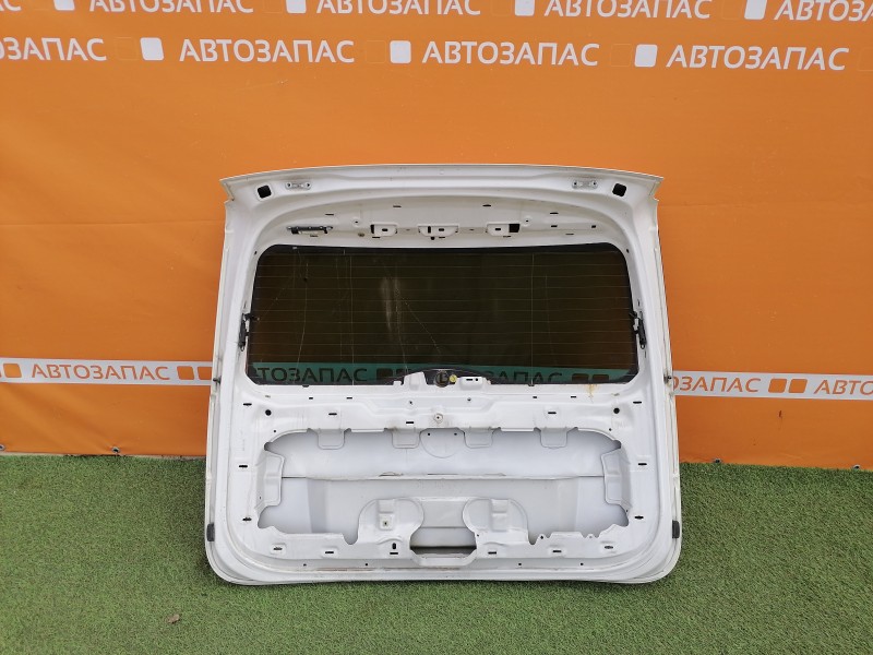 Yeti №3 крышка багажника со стеклом деф