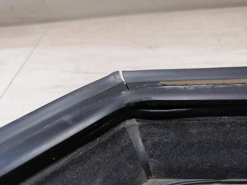 Yeti №3 бархотка наружная передняя левая уплотнитель стекла деф