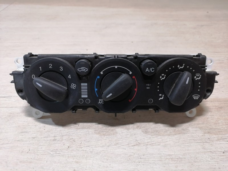Focus 3 №6 блок управления кондиционером отопителем