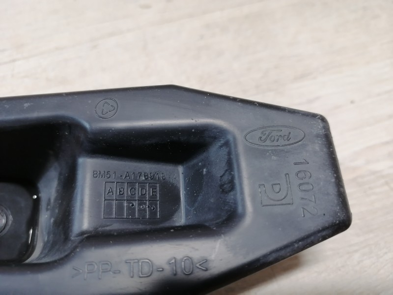 Focus 3 №6 крепление заднего бампера bm51a178918