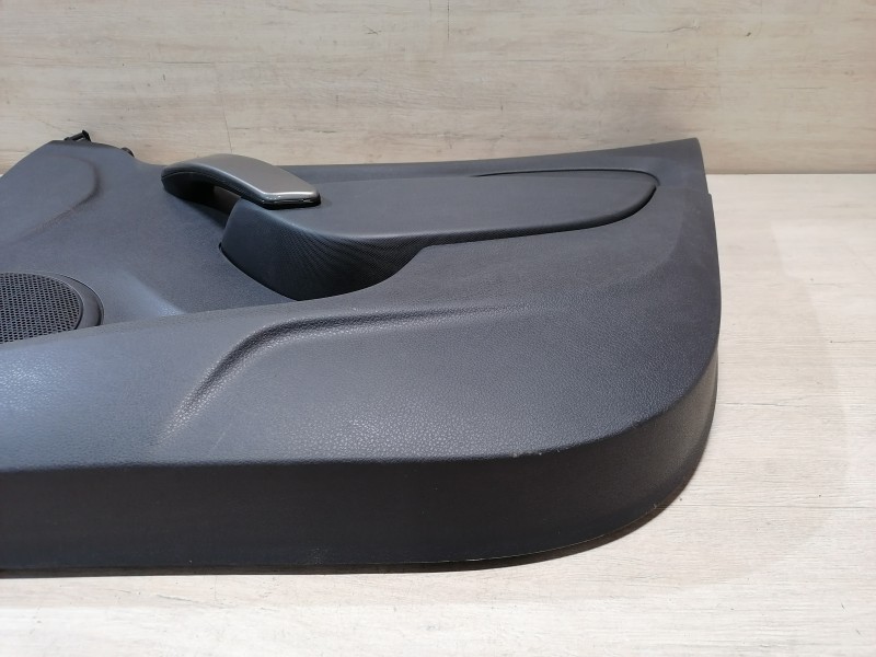 Logan №42 обшивка двери передняя правая