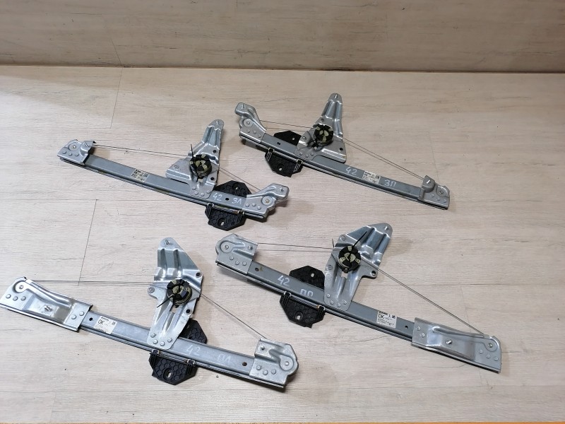 Logan №42 стеклоподъемник задний левый эл