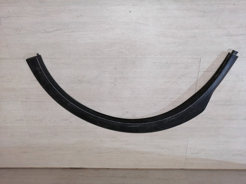 Subaru XV расширитель крыла передний правый