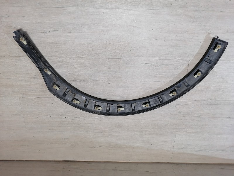 Subaru XV расширитель крыла передний правый