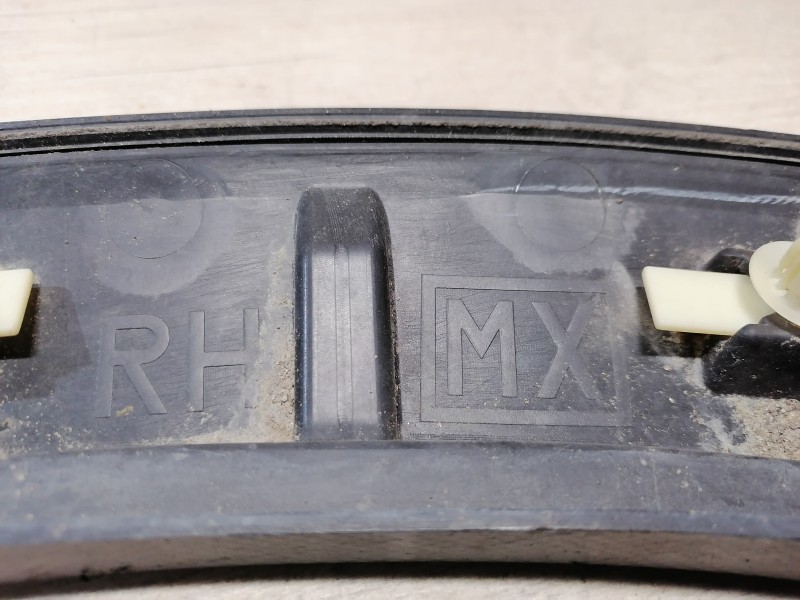 Subaru XV расширитель крыла передний правый