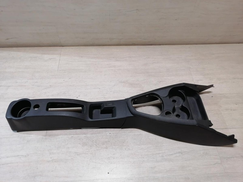 Logan 2 консоль центральная в сборе рест