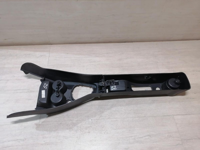 Logan 2 консоль центральная в сборе рест