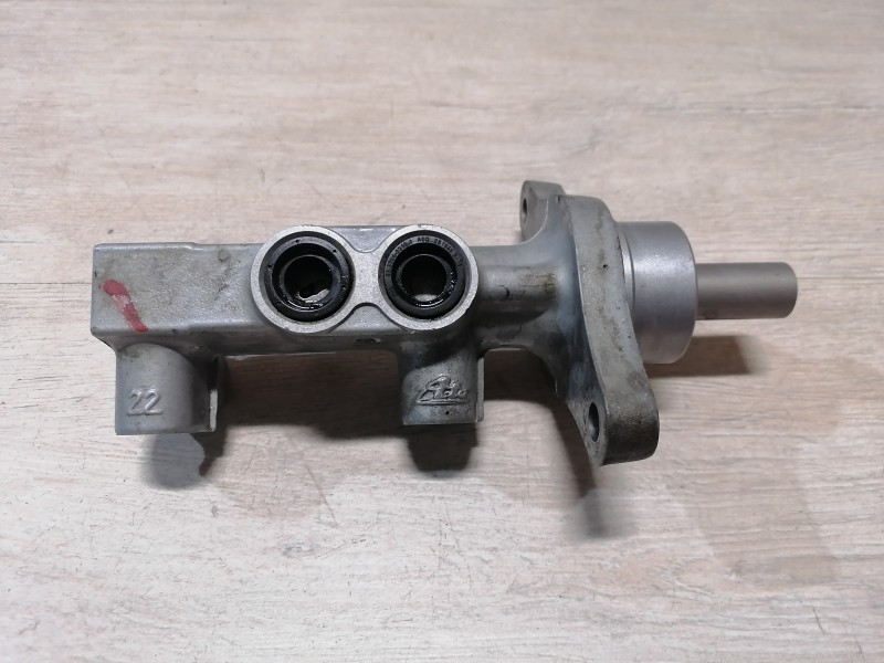 Duster №5 цилиндр тормозной главный