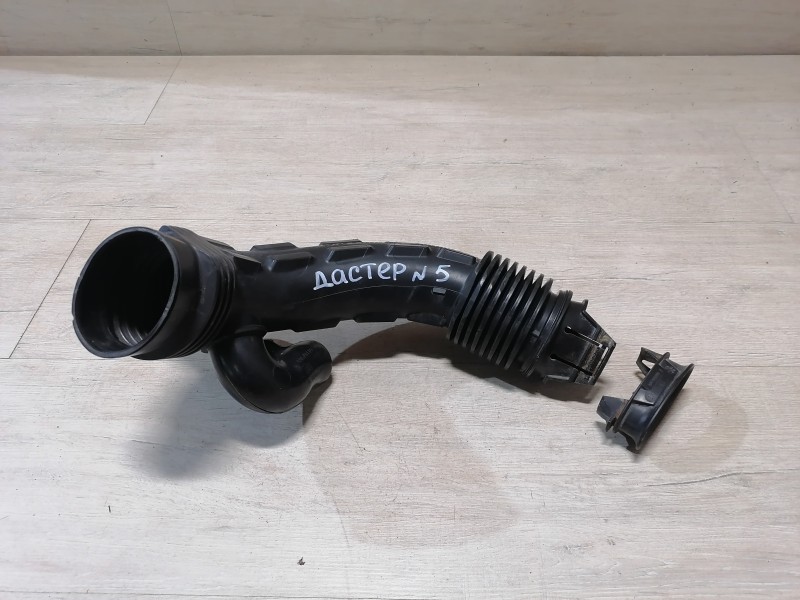 Duster №5 патрубок резонатора воздушного фильтра