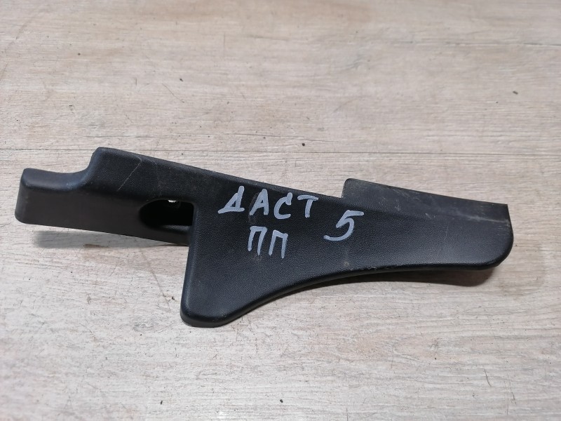 Duster №5 уголок жабо правый