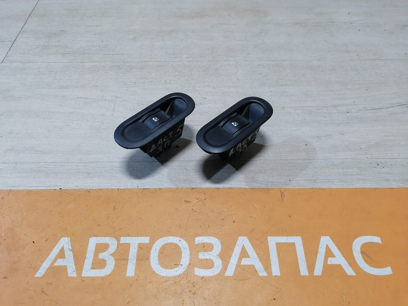Duster №5 кнопка стеклоподъемника