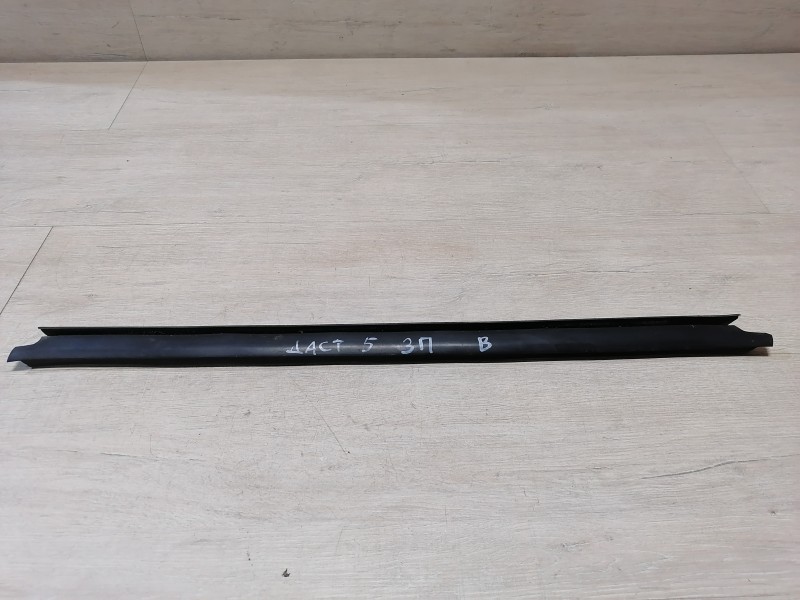 Duster №5 бархотка внутренняя задняя правая