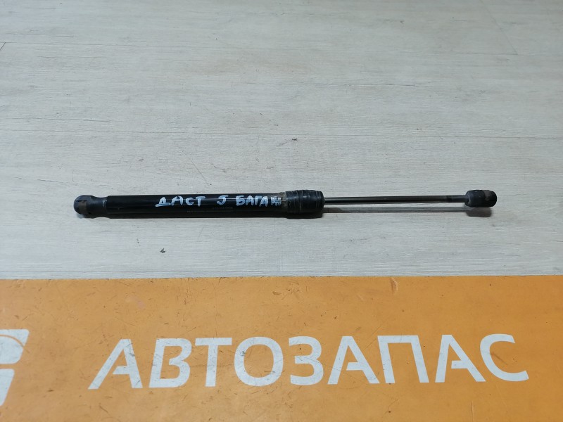 Duster №5 амортизатор багажника деф