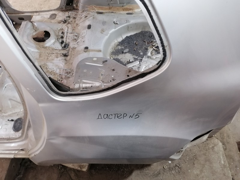 Duster №5 крыло заднее левое деф