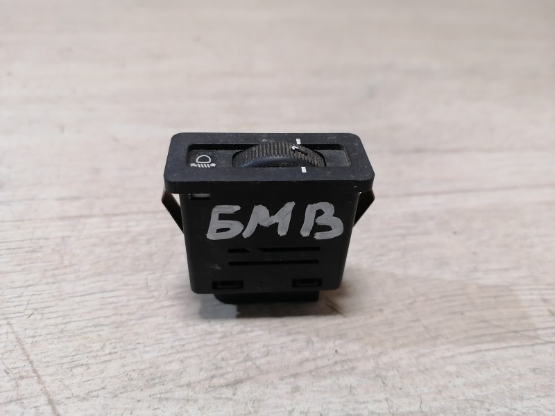 BMW E39 кнопка корректор фар