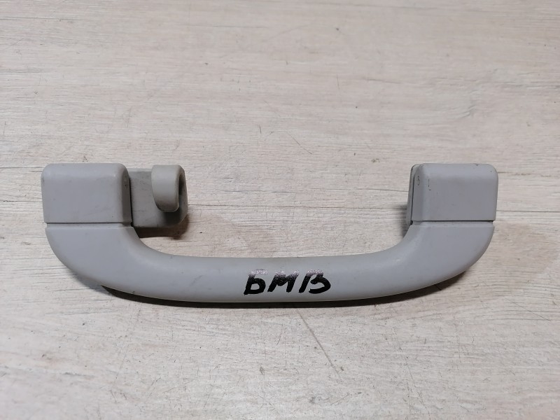 BMW E39 ручка потолка
