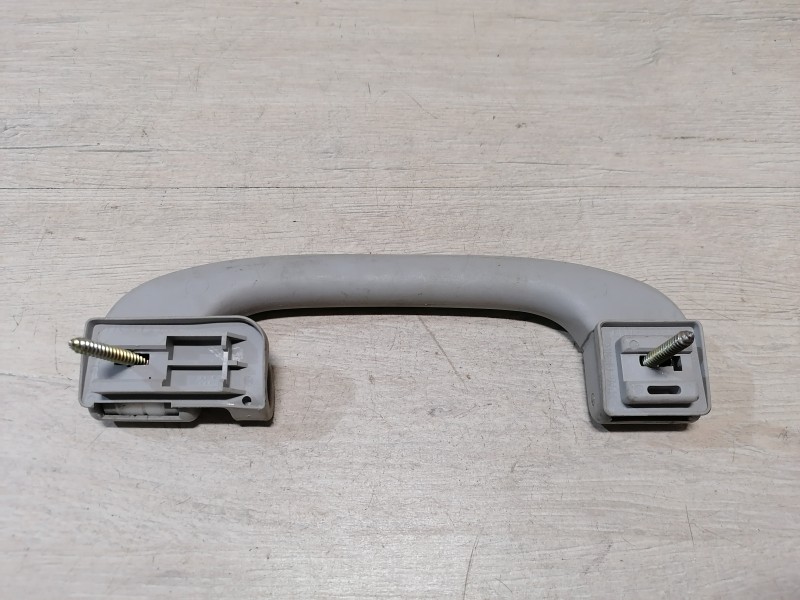 BMW E39 ручка потолка