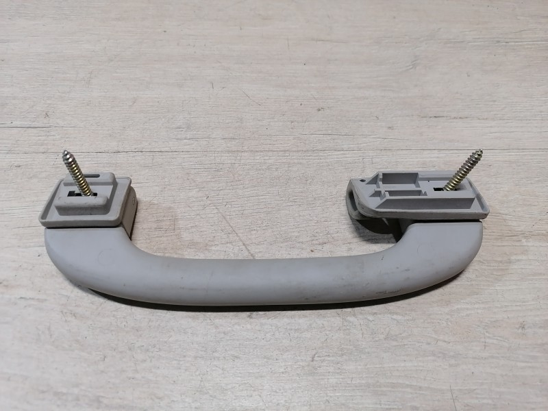 BMW E39 ручка потолка