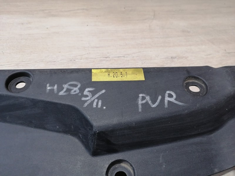 Honda Accord кожух замка капота