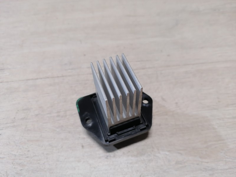 Rio 3 №7 резистор печки