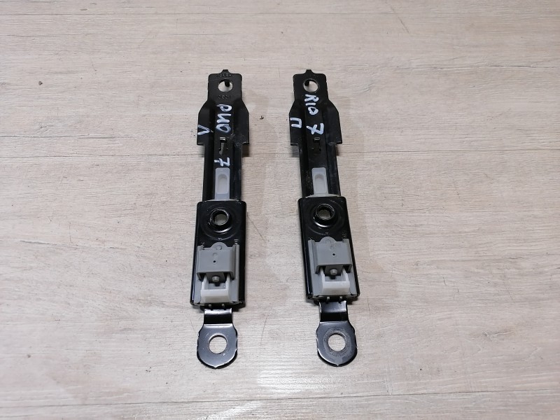 Rio 3 №7 регулятор ремня безопасности по высоте