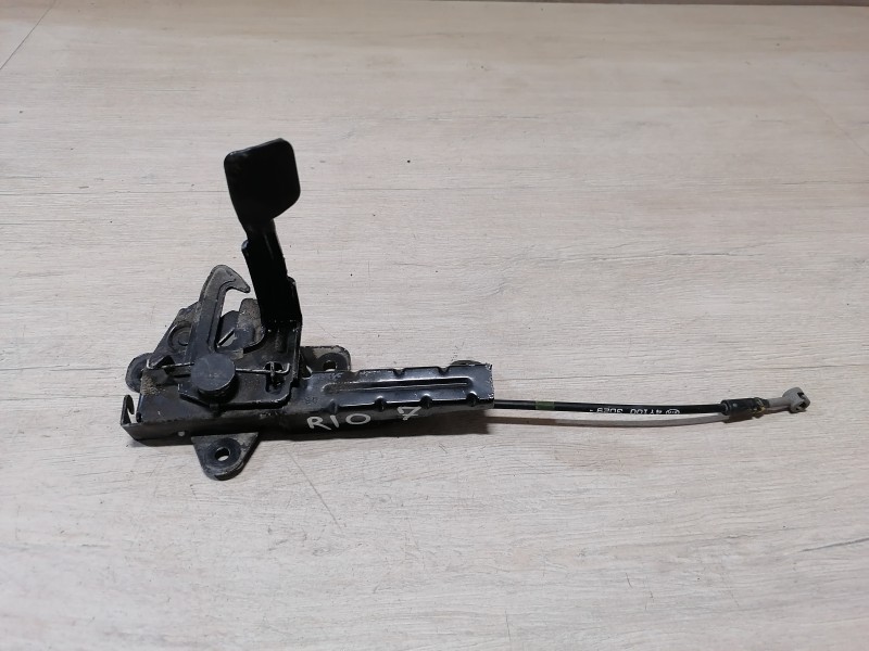 Rio 3 №7 замок капота