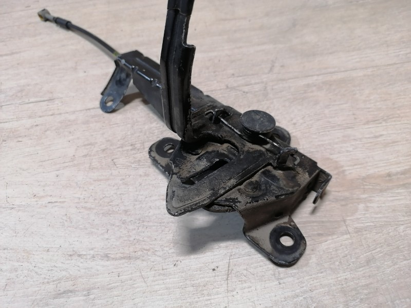 Rio 3 №7 замок капота