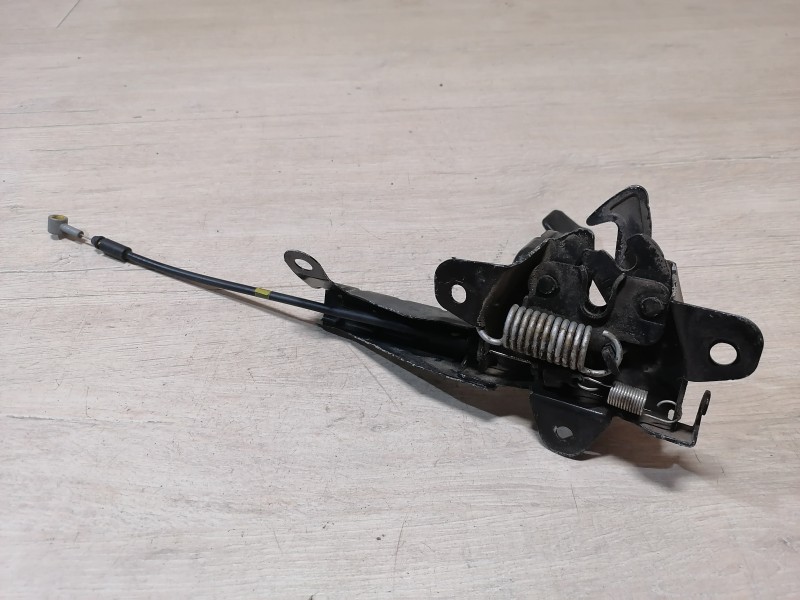 Rio 3 №7 замок капота