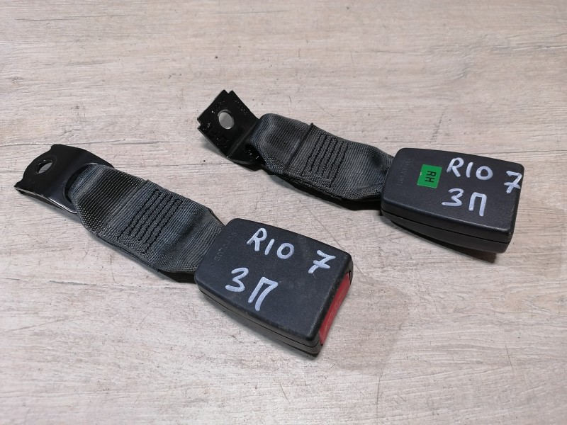 Rio 3 №7 замок ремня безопасности задний